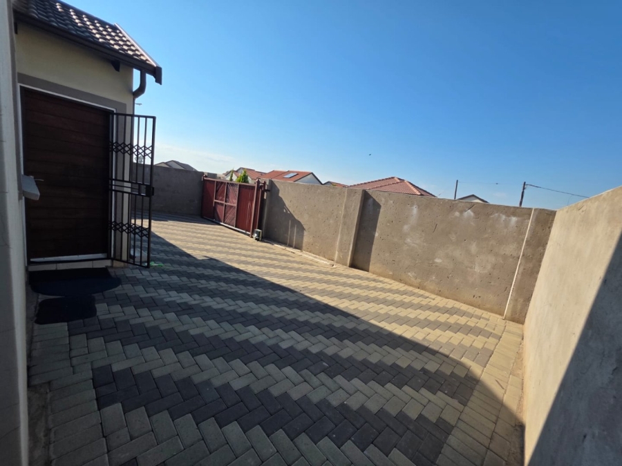 3 Bedroom Property for Sale in Raceway Free State